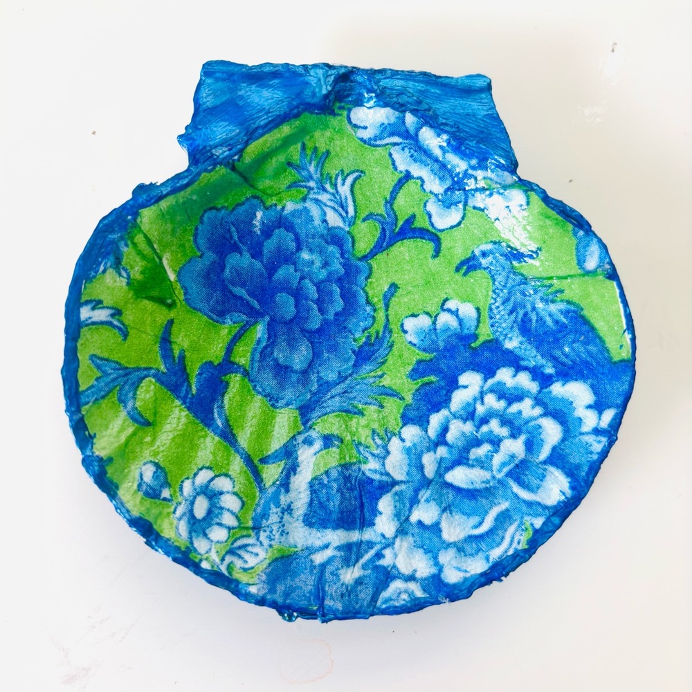 Handmade Scallop Shell Trinket Dish W/ Green and Blue Floral Decoupage Design - Picture 3 of 4